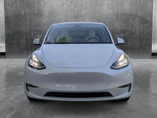 2021 Tesla Model Y Standard Range Rear-Wheel Drive