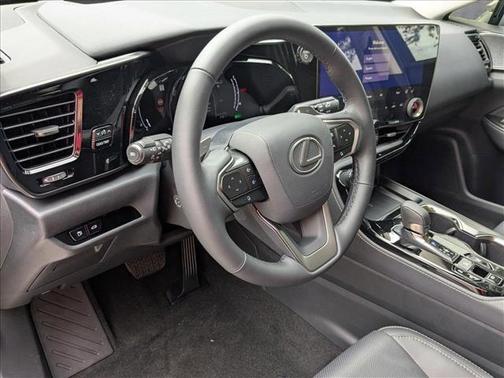 2025 Lexus NX 350h Luxury