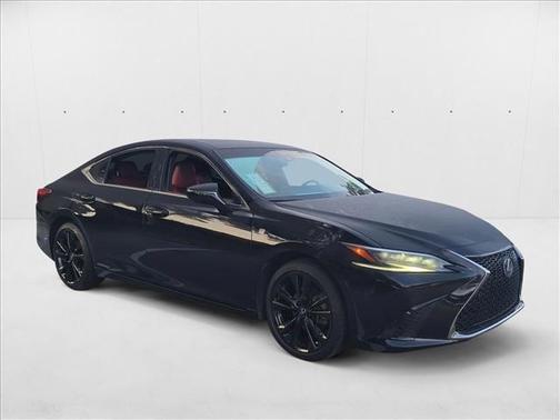 2022 Lexus ES 300h F SPORT