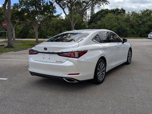 2023 Lexus ES 350 Base