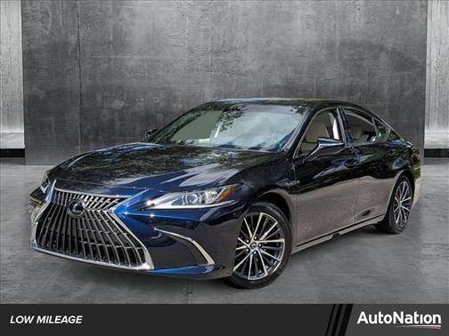 2025 Lexus ES 300h Base