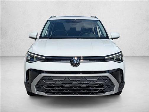 Pure White 2025 Volkswagen Taos 1.5T SE