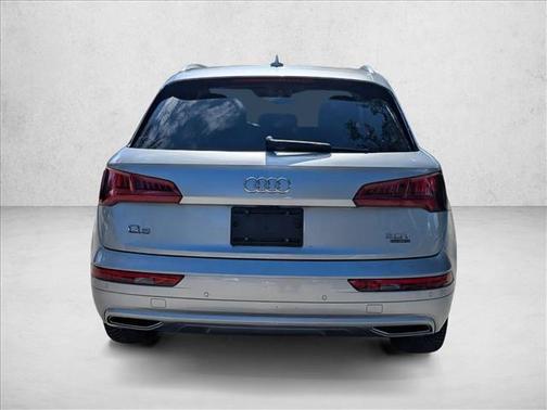 2018 Audi Q5 2.0T Prestige