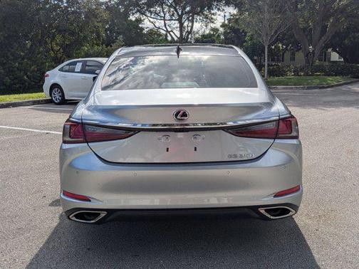 2023 Lexus ES 350 Base