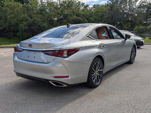 2023 Lexus ES 350 Base