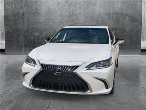 2025 Lexus ES 300h Base