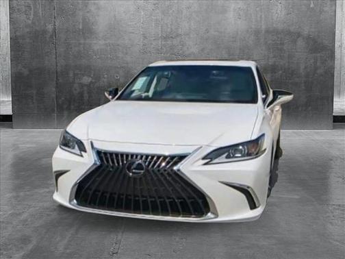 2025 Lexus ES 300h Base
