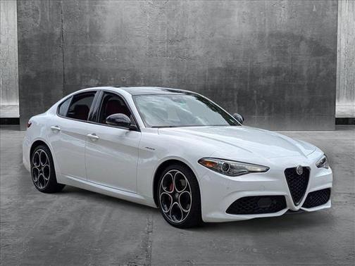 2023 Alfa Romeo Giulia Veloce RWD