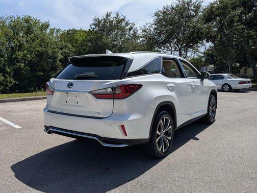 2022 Lexus RX 350L Base