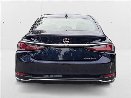 2024 Lexus ES 300h Base