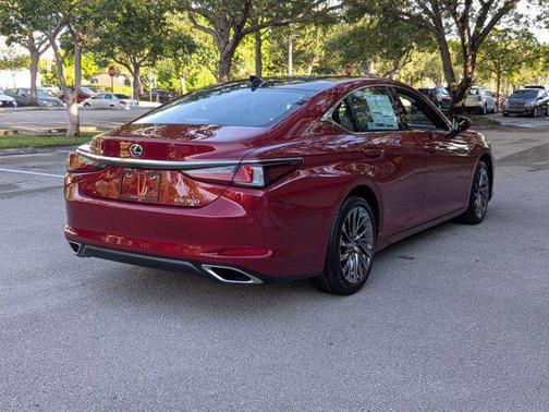 2025 Lexus ES 350 Ultra Luxury