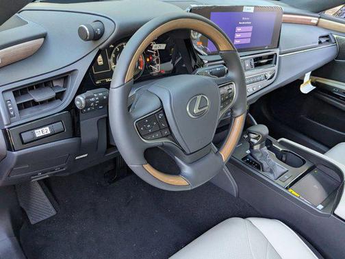 2025 Lexus ES 350 Ultra Luxury