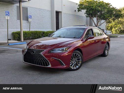 2025 Lexus ES 350 Ultra Luxury