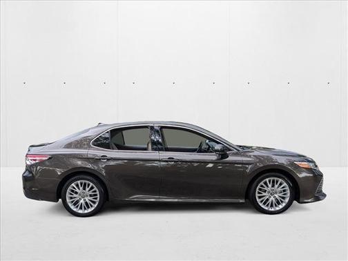 2018 Toyota Camry XLE