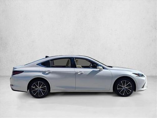 2022 Lexus ES 350 Base
