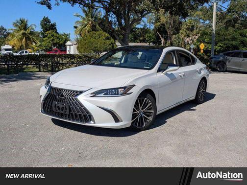 2022 Lexus ES 350 Base