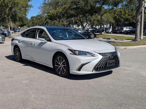 2022 Lexus ES 350 Base