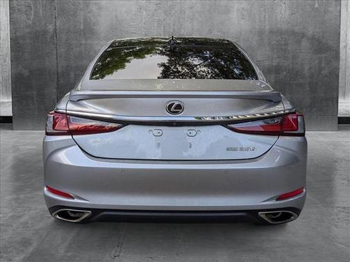2022 Lexus ES 350 Ultra Luxury