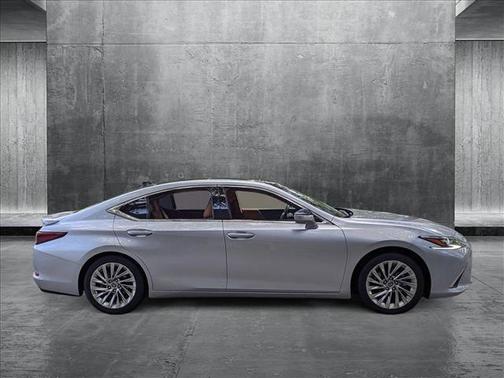 2022 Lexus ES 350 Ultra Luxury