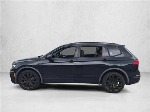 Deep Black Pearl 2020 Volkswagen Tiguan 2.0T SEL R-Line 4MOTION