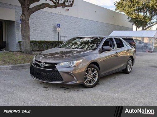 2017 Toyota Camry SE