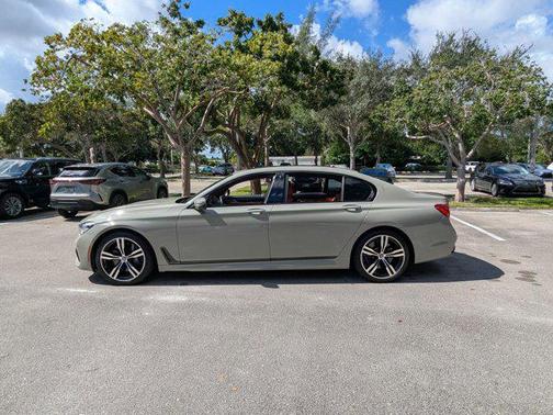 2018 BMW 750 I