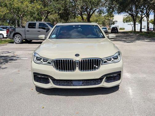 2018 BMW 750 I