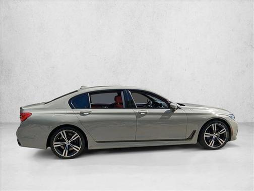 2018 BMW 750 I