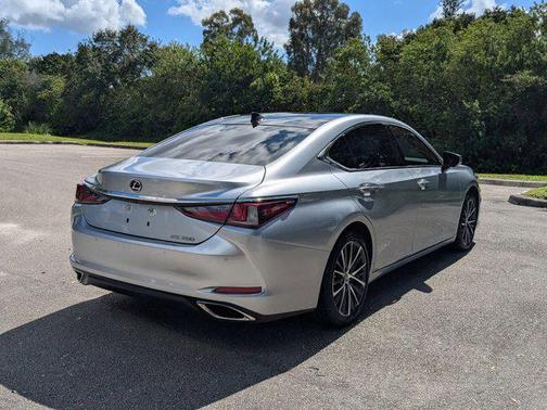 2022 Lexus ES 350 Base
