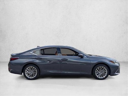 2023 Lexus ES 300h Ultra Luxury