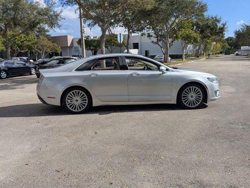 2017 Lincoln MKZ Hybrid Reserve