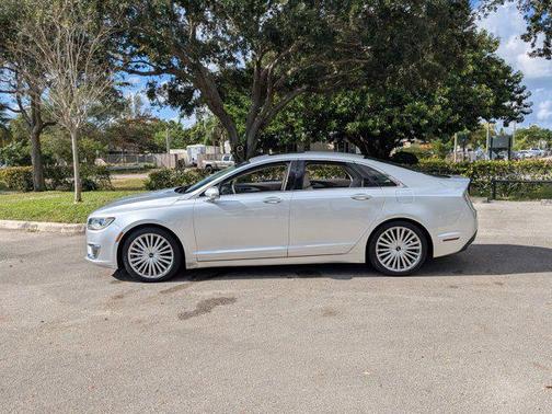 2017 Lincoln MKZ Hybrid Reserve