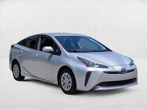 2019 Toyota Prius LE