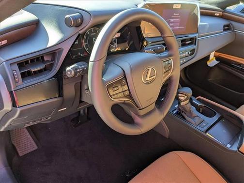 2025 Lexus ES 350 Base