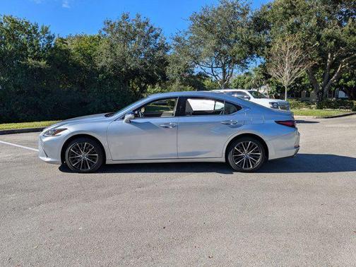 2023 Lexus ES 350 Base