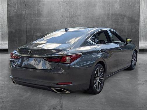 2022 Lexus ES 350 Base
