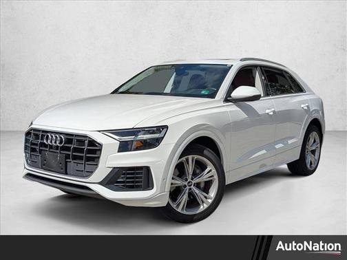 2022 Audi Q8 55 Premium Plus