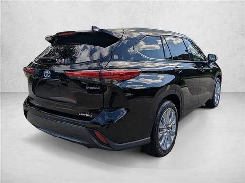 2021 Toyota Highlander Hybrid Limited