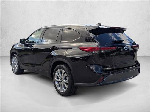 2021 Toyota Highlander Hybrid Limited