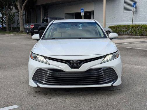 2018 Toyota Camry XLE