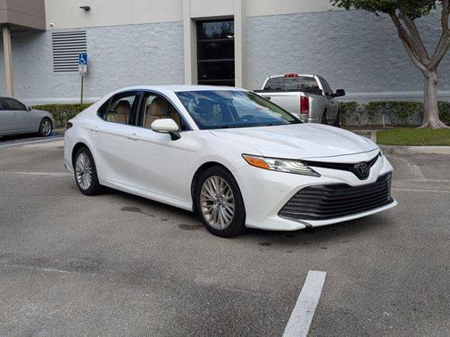 2018 Toyota Camry XLE