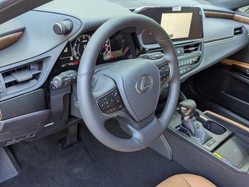 2025 Lexus ES 350 Base