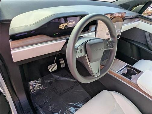 2023 Tesla Model X Standard Range