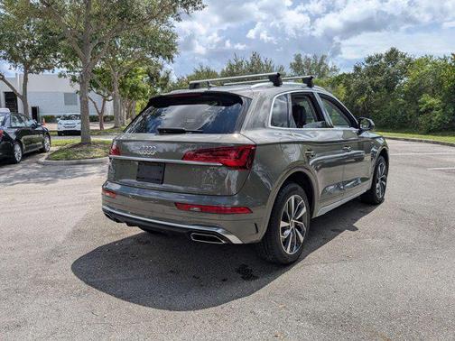 2023 Audi Q5 45 S line Premium Plus