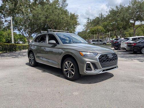 2023 Audi Q5 45 S line Premium Plus