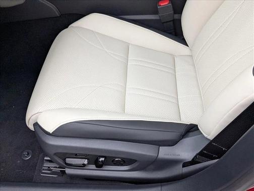 2025 Lexus ES 300h Luxury
