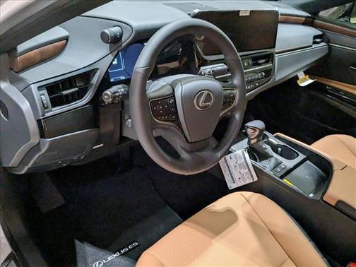 2025 Lexus ES 300h Base