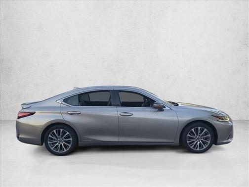 2019 Lexus ES 300h Base