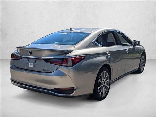 2019 Lexus ES 300h Base