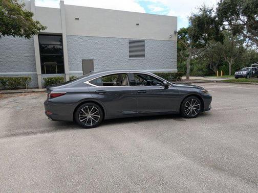 2024 Lexus ES 350 Base